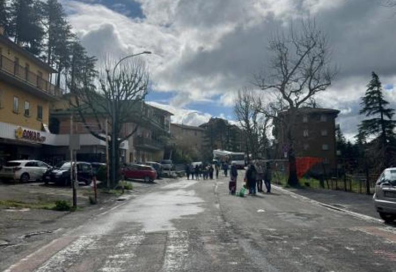 Questo è il mercato di domenica scorsa a Loiano. Quali iniziative si stanno mettendo in campo per sostenere e rilanciare il commercio locale?