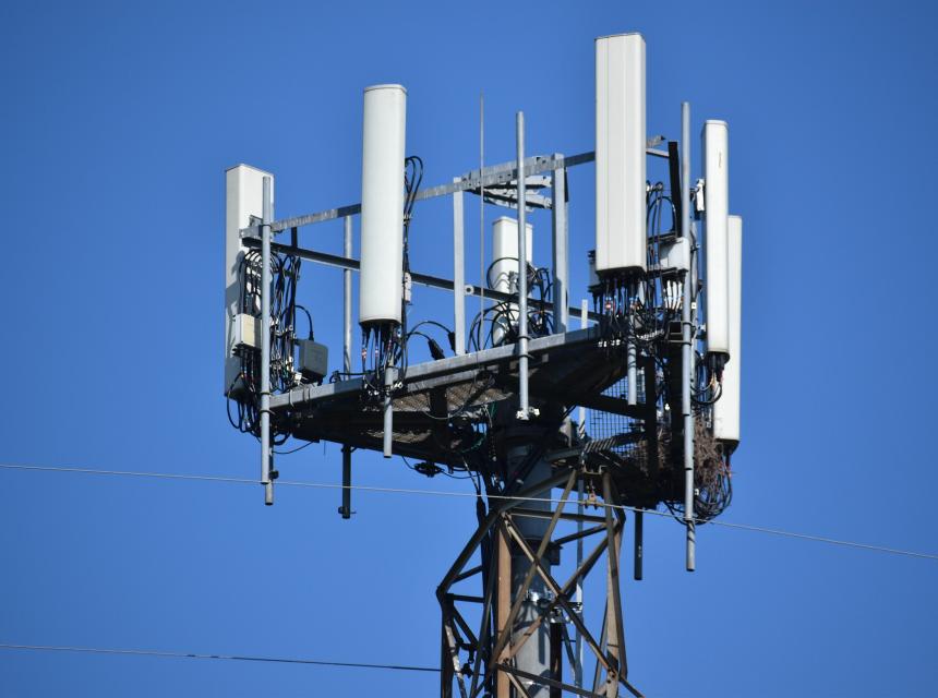 A Monterenzio una nuova antenna di telefonia mobile