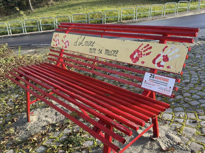 Ripristinata la Panchina Rossa al Poggiolone