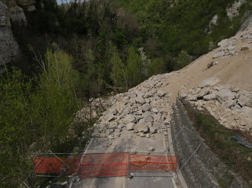 Riaperta la Fondovalle ma ancora lavori in corso