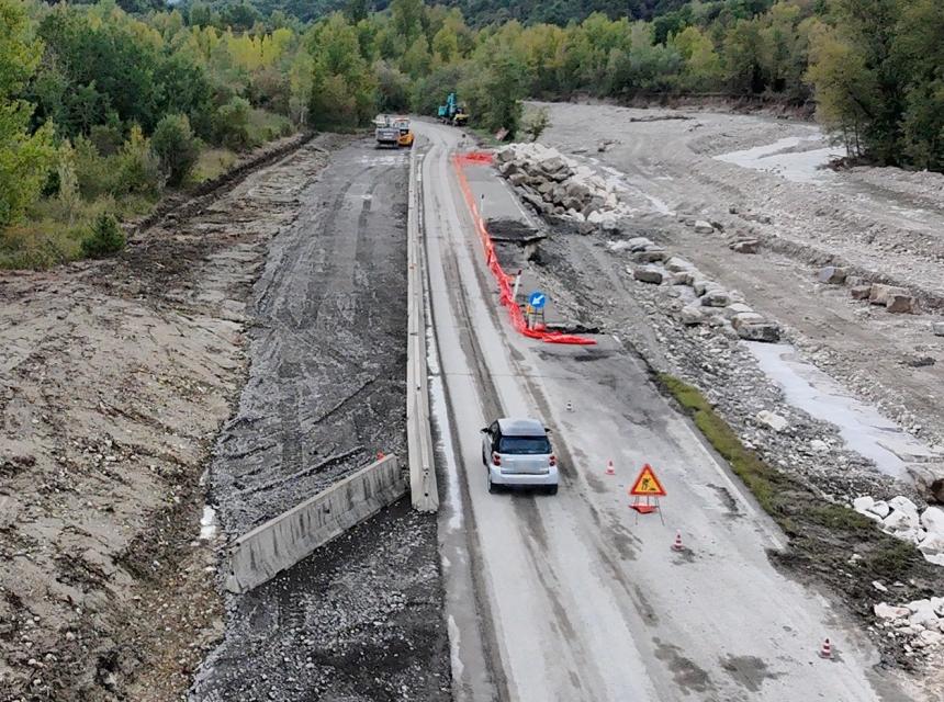 Fondovalle, in corso l’allargamento della strada 